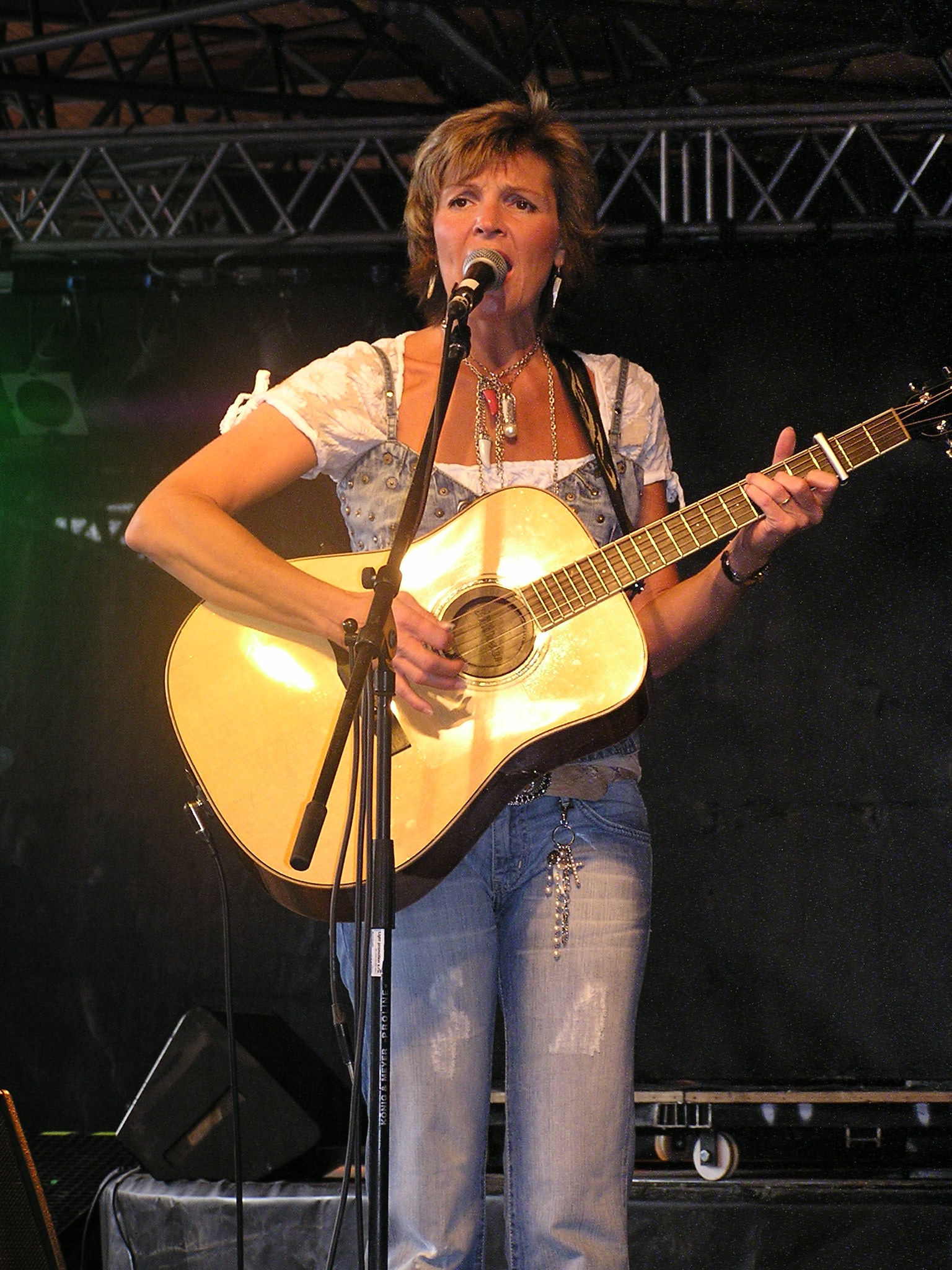 Věra Martinová (28)